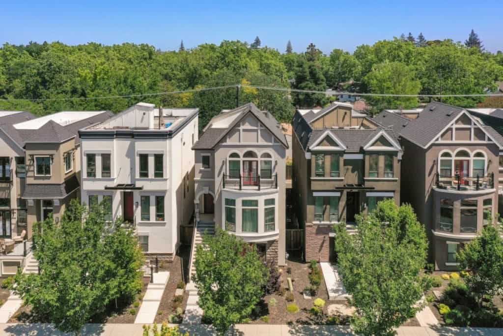 renting an apartment or a house in a city when both are available