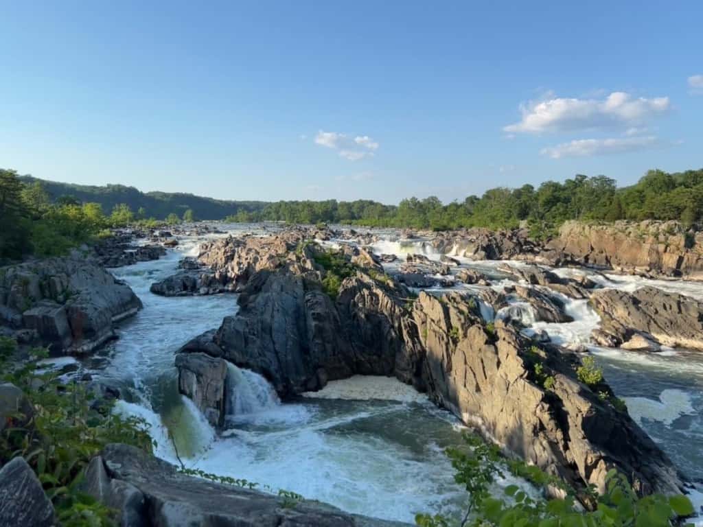 mclean virginia waterfalls with blue sky and mountains