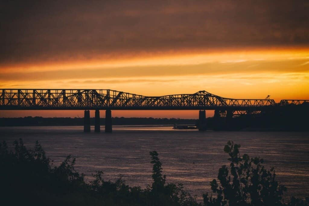 mississippi river in memphis