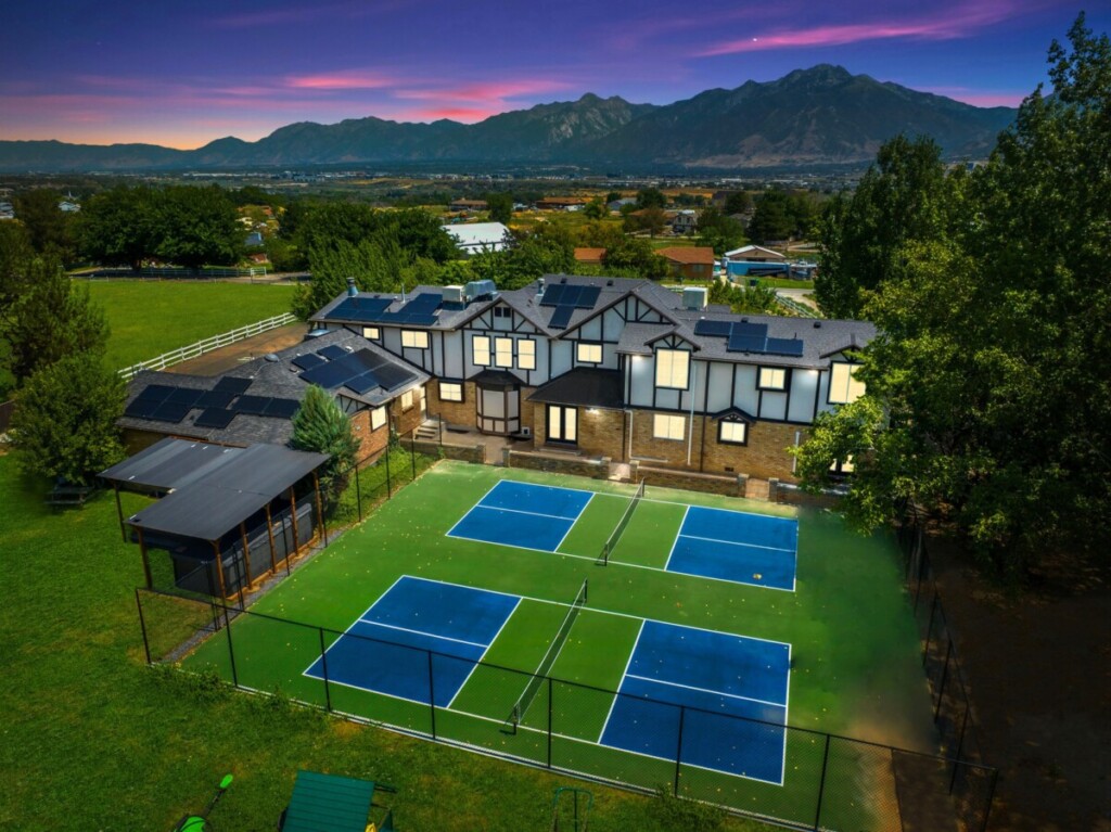 luxury redfin listing 1890 W Rock Hollow Rd S, Bluffdale, UT