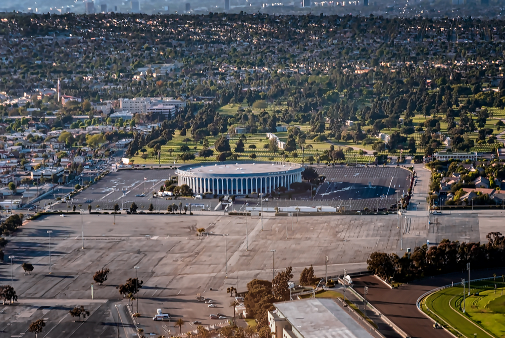 view of inglewood, ca _ shutterstock