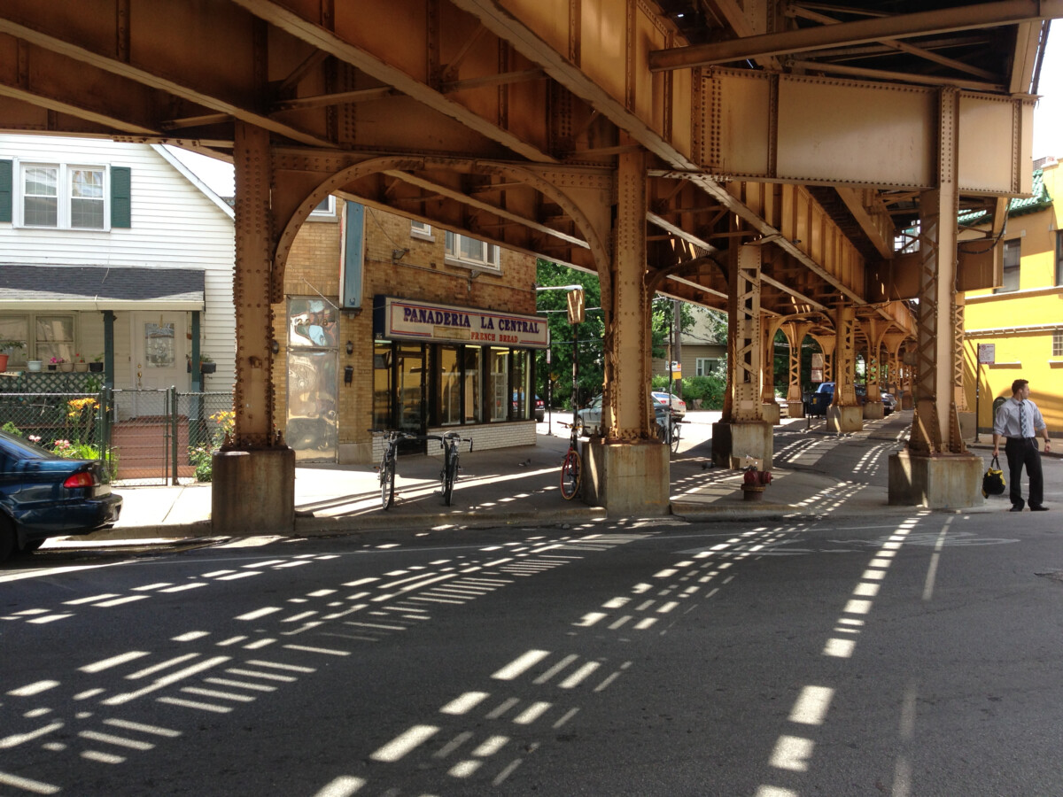 Chicago,,Il,,Usa,-,June,28,2013:,Beneath,The,California