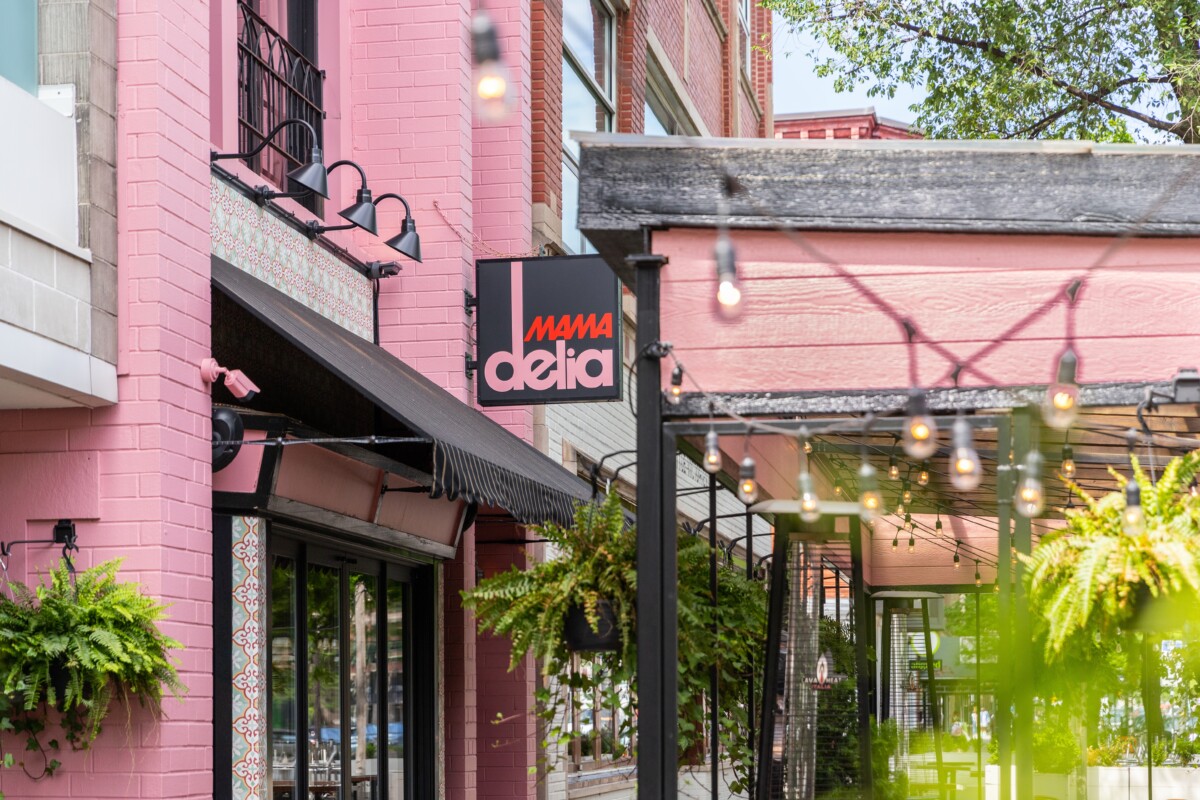 Chicago,,Il,,Usa,-,June,4,,2021:,Mama,Delia,Is