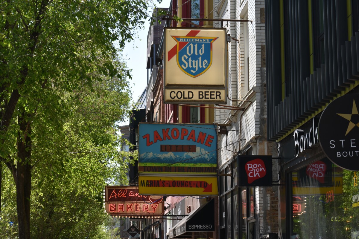 Chicago,,Il,,Usa,-,05-23-2023:,A,Street,In,Wicker,Park,