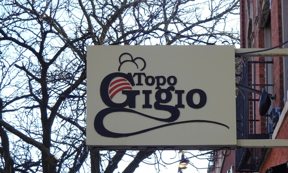 Topo,Gigio,Ristorante,With,Tuscan-style,Italion,Food,Located,In,Old