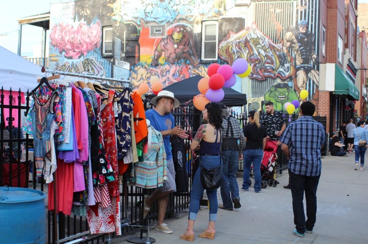 Chicago,-,May,27:,Street,Scene,At,Mole,De,Mayo