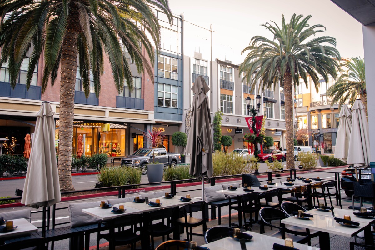 San,José,,California,Us,-,November,29,2023:,Santana,Row,