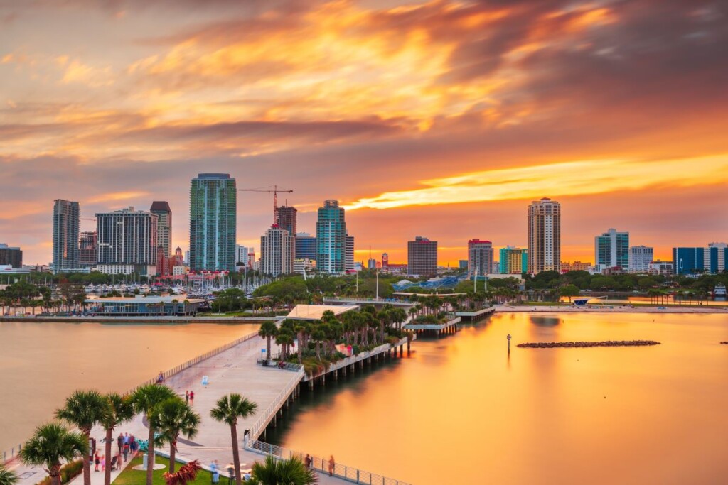 st petersburg florida skyline