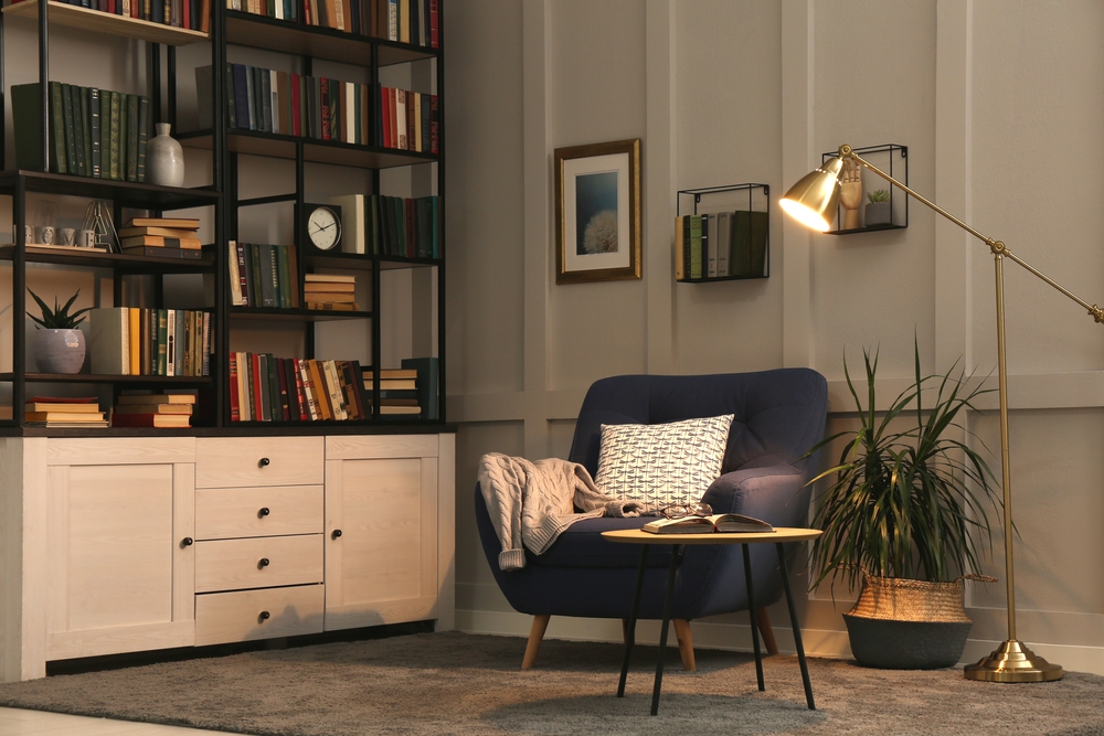 4 Tips for Turning Your Spare Room Into an At-Home Library