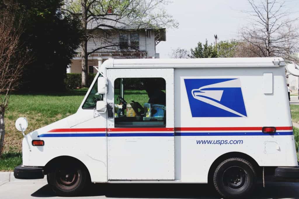 how to change your mailing address