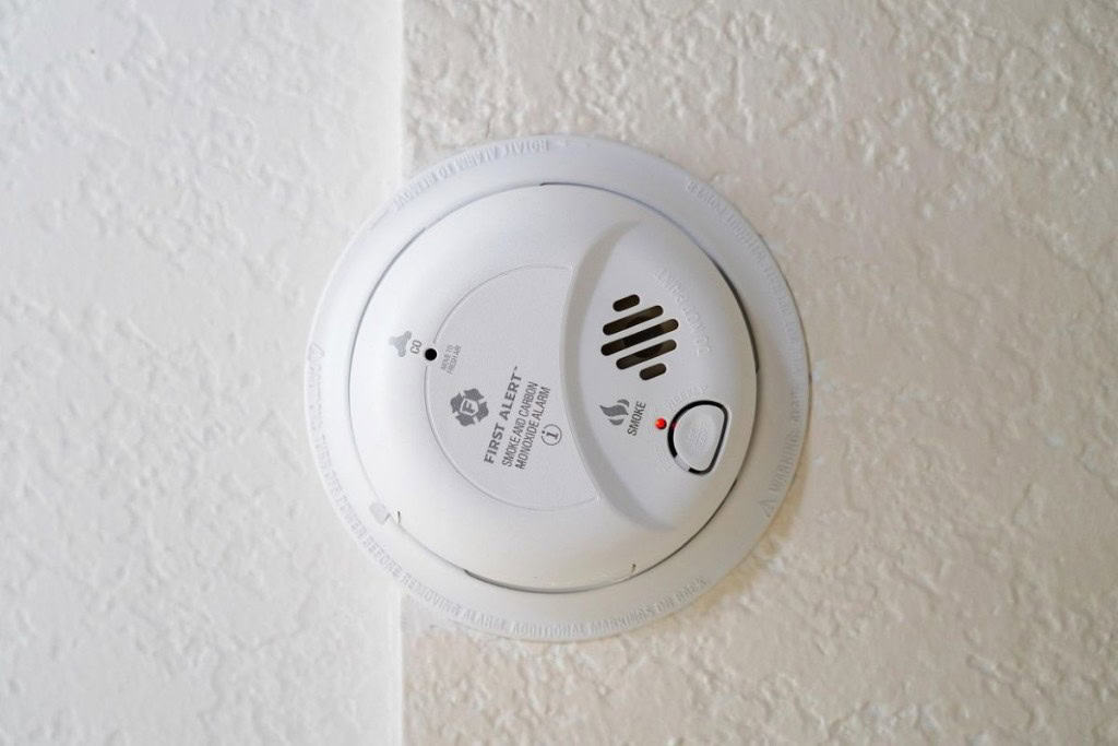 learn how to test smoke detectors